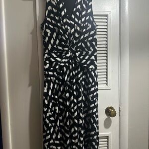 White House Black Market Black and White Maxi Dress